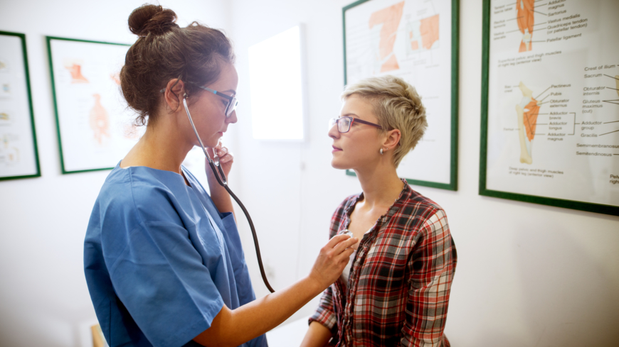 Från årsskiftet har du som patient rätt till att inom tre dagar få besöka en läkare. Foto: Shutterstock